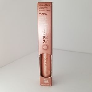 VENICE Hydro-Shine Lip gloss